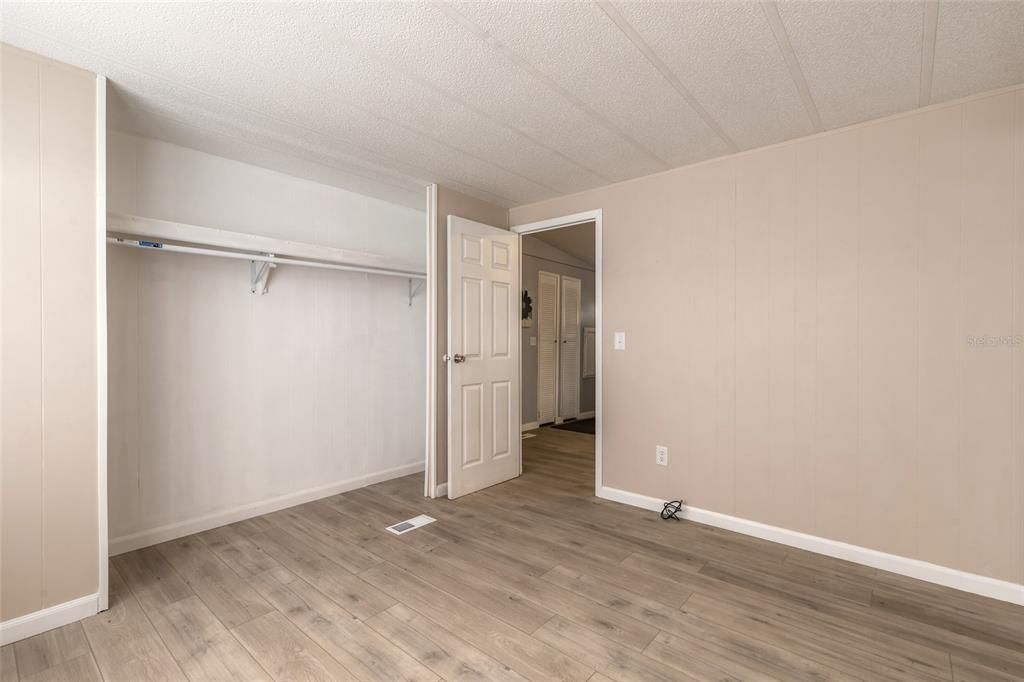 For Sale: $195,000 (2 beds, 2 baths, 1152 Square Feet)