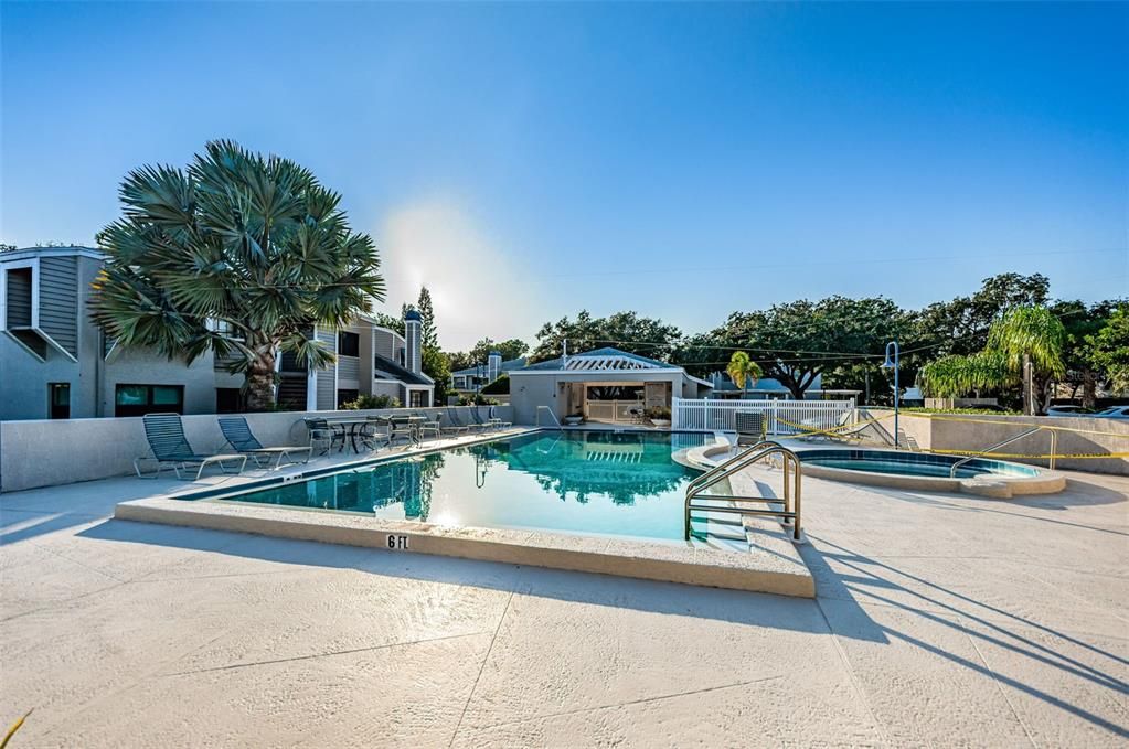 For Rent: $2,250 (2 beds, 2 baths, 1040 Square Feet)