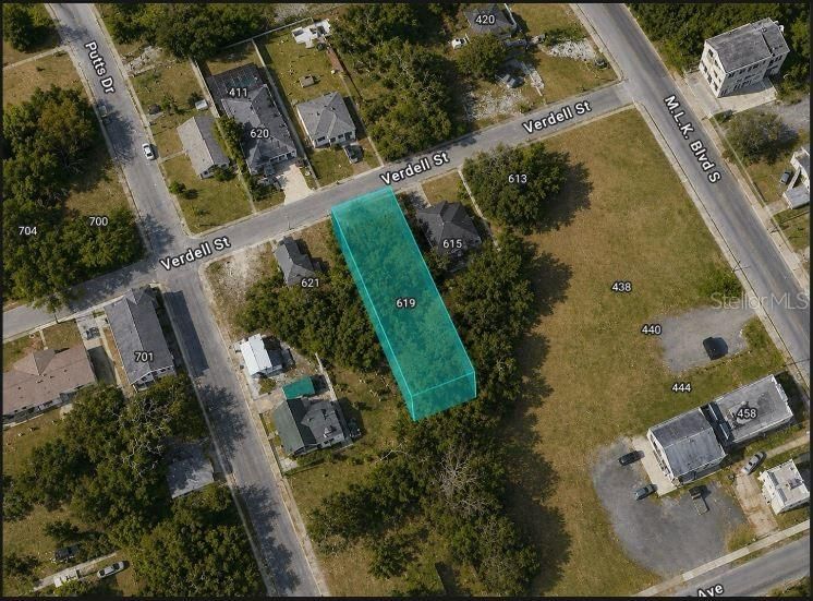 На продажу: $27,000 (0.20 acres)
