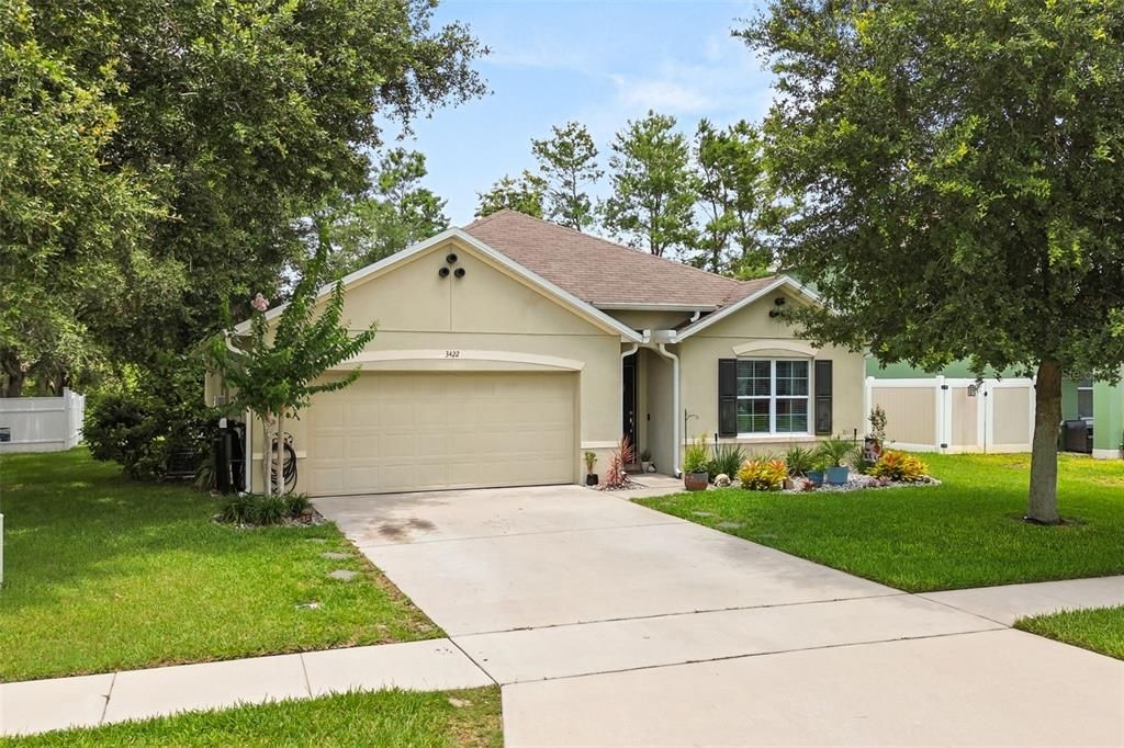 For Sale: $345,000 (4 beds, 2 baths, 1830 Square Feet)