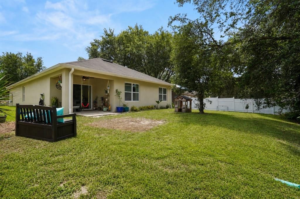 For Sale: $345,000 (4 beds, 2 baths, 1830 Square Feet)