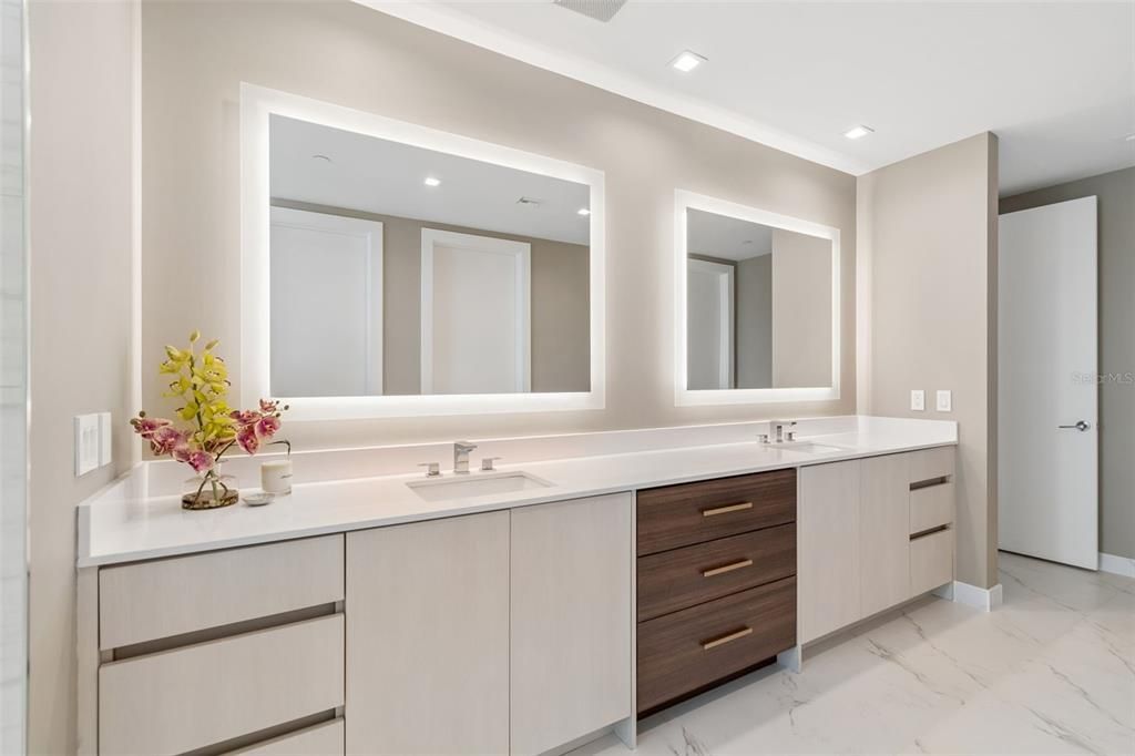 For Sale: $2,200,000 (4 beds, 3 baths, 3036 Square Feet)