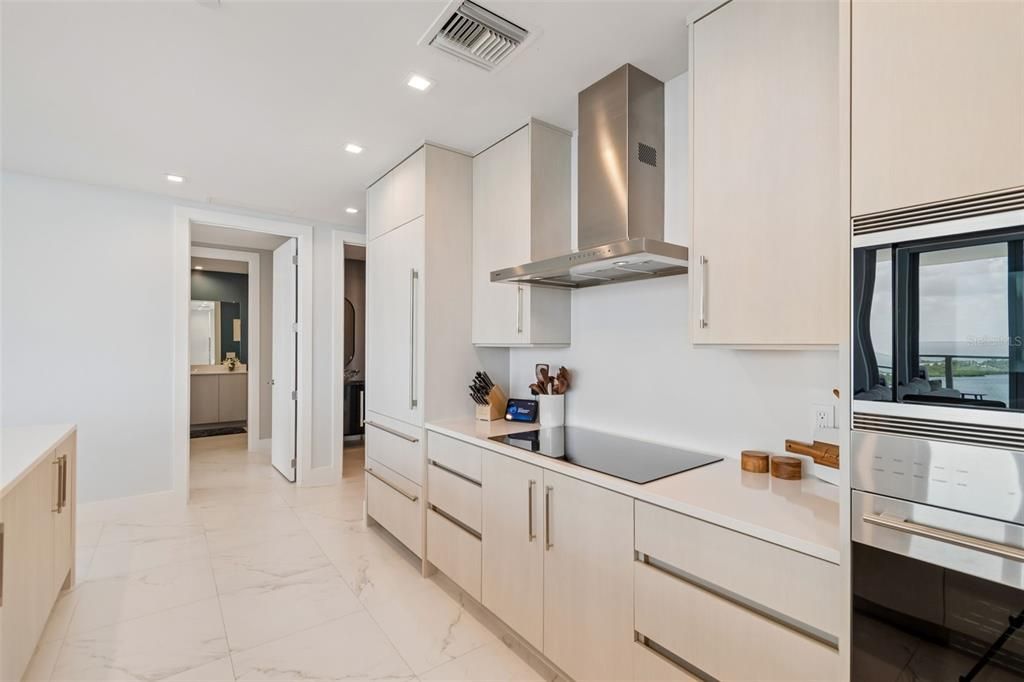 For Sale: $2,200,000 (4 beds, 3 baths, 3036 Square Feet)