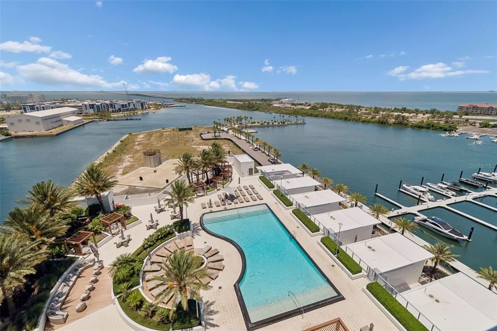 For Sale: $2,200,000 (4 beds, 3 baths, 3036 Square Feet)