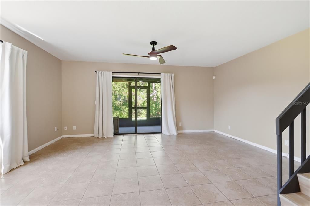 For Sale: $205,000 (2 beds, 2 baths, 1316 Square Feet)