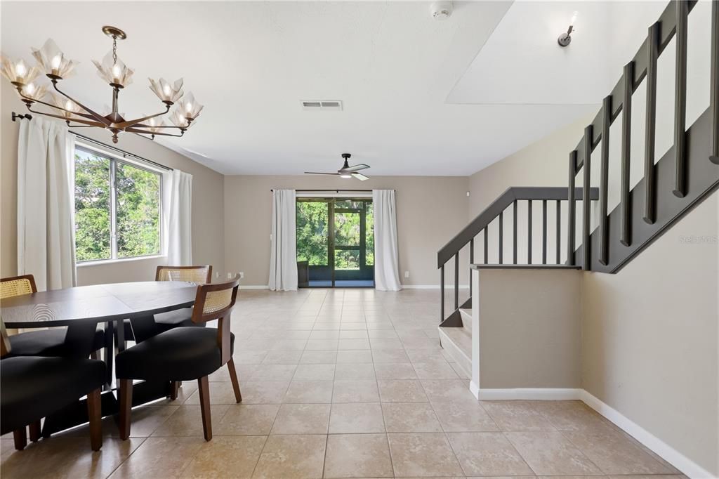 For Sale: $205,000 (2 beds, 2 baths, 1316 Square Feet)
