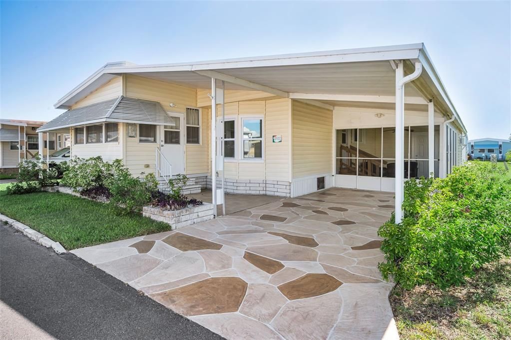 For Sale: $149,900 (2 beds, 2 baths, 1080 Square Feet)