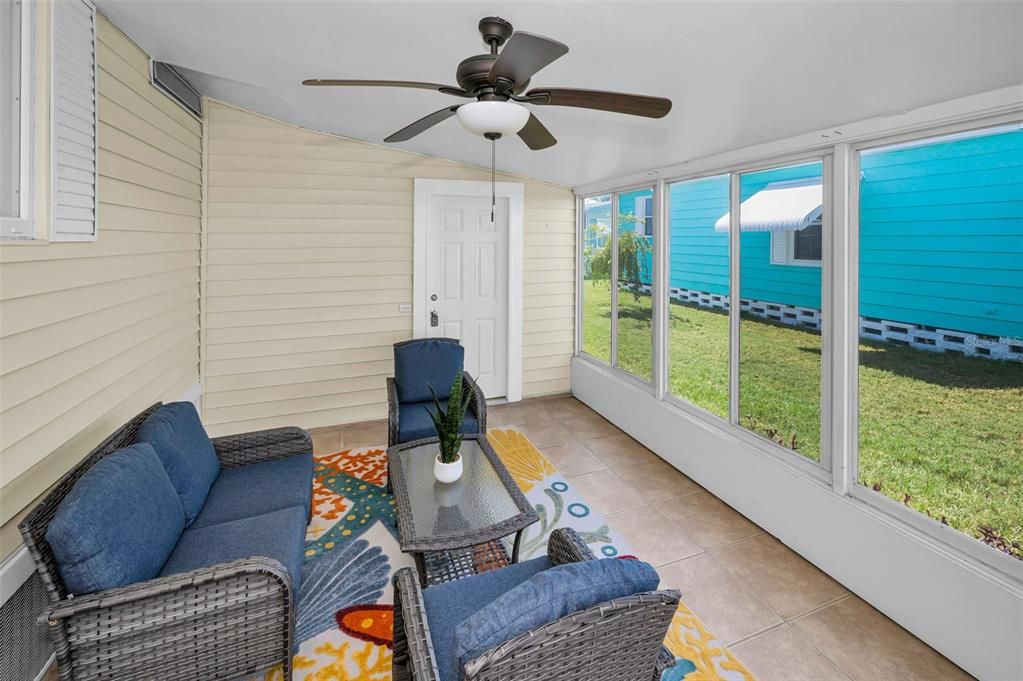 For Sale: $149,900 (2 beds, 2 baths, 1080 Square Feet)