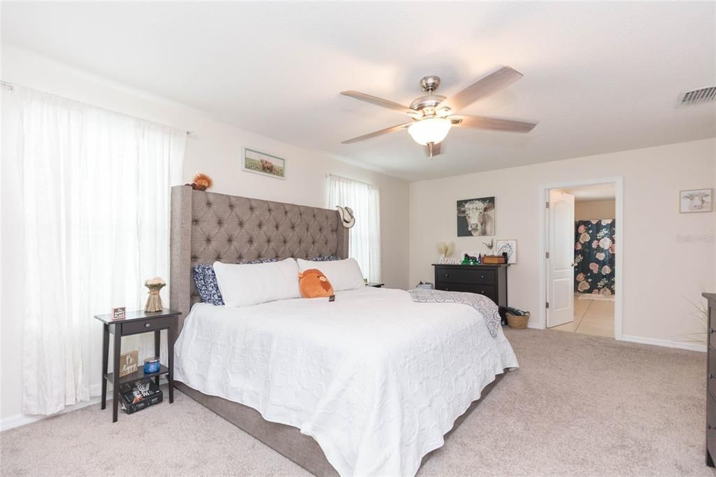 For Sale: $390,000 (4 beds, 2 baths, 2505 Square Feet)