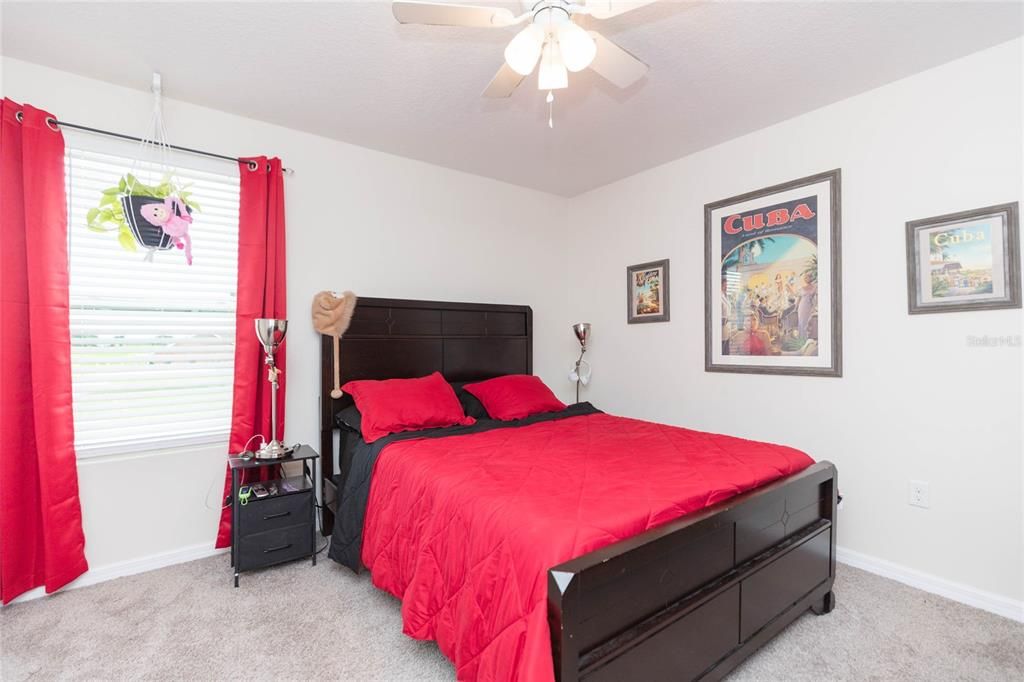 For Sale: $390,000 (4 beds, 2 baths, 2505 Square Feet)