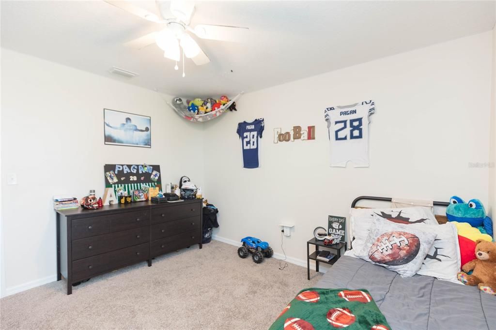 For Sale: $390,000 (4 beds, 2 baths, 2505 Square Feet)