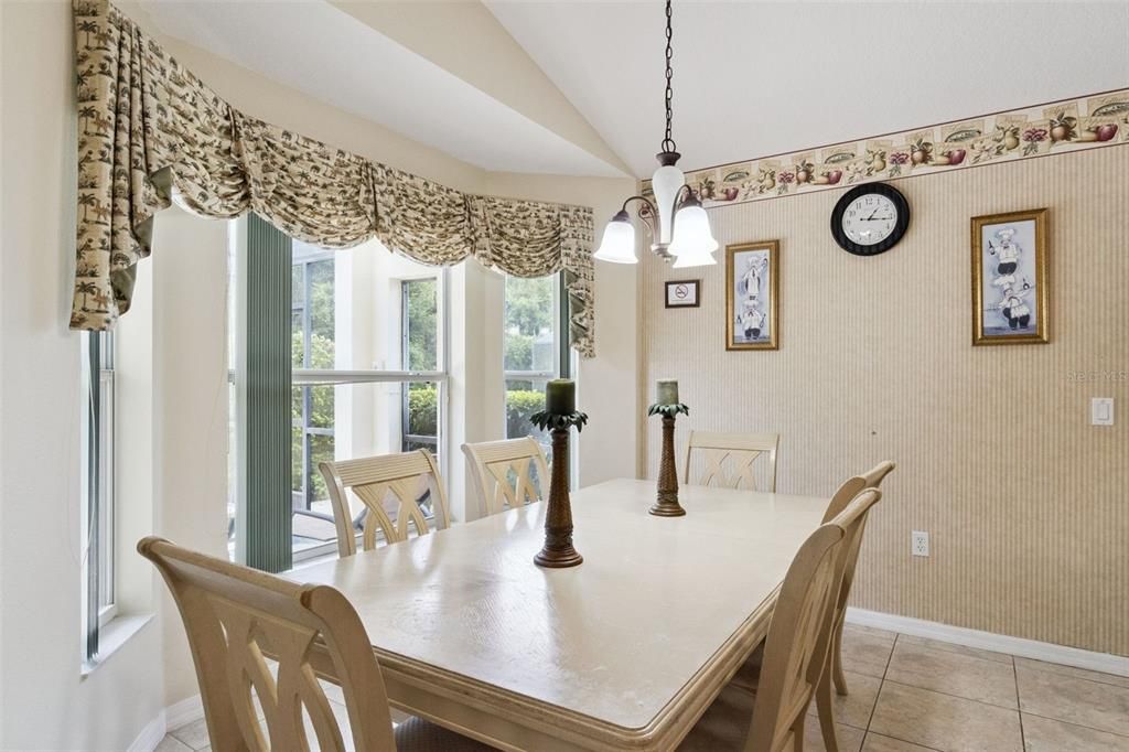 For Sale: $410,000 (4 beds, 2 baths, 1902 Square Feet)