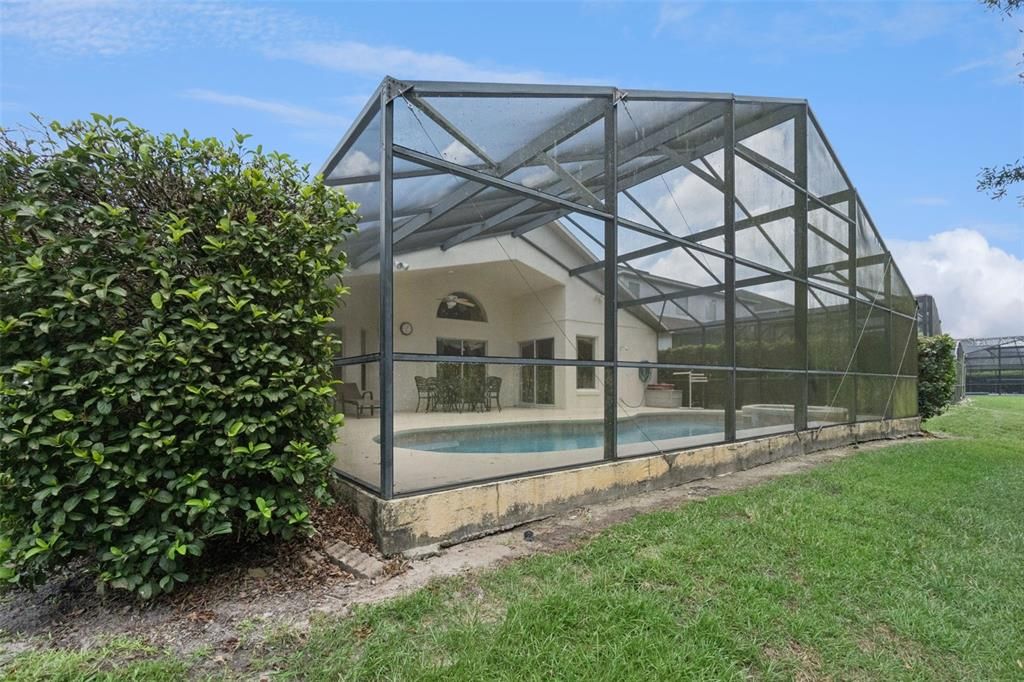 For Sale: $410,000 (4 beds, 2 baths, 1902 Square Feet)