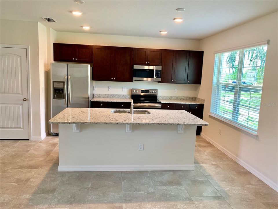 For Rent: $2,650 (3 beds, 2 baths, 1451 Square Feet)