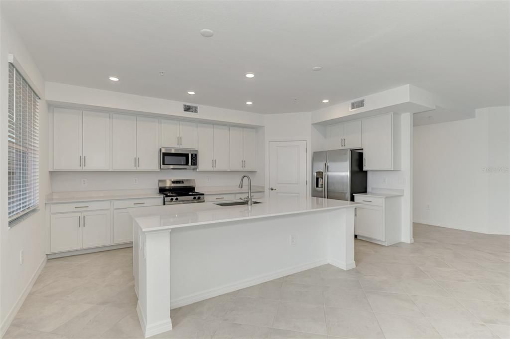 For Sale: $458,497 (3 beds, 2 baths, 1741 Square Feet)