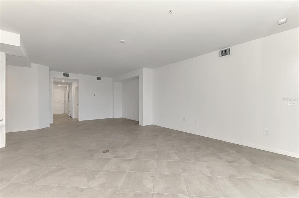 For Sale: $458,497 (3 beds, 2 baths, 1741 Square Feet)