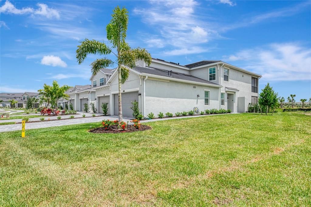 For Sale: $458,497 (3 beds, 2 baths, 1741 Square Feet)