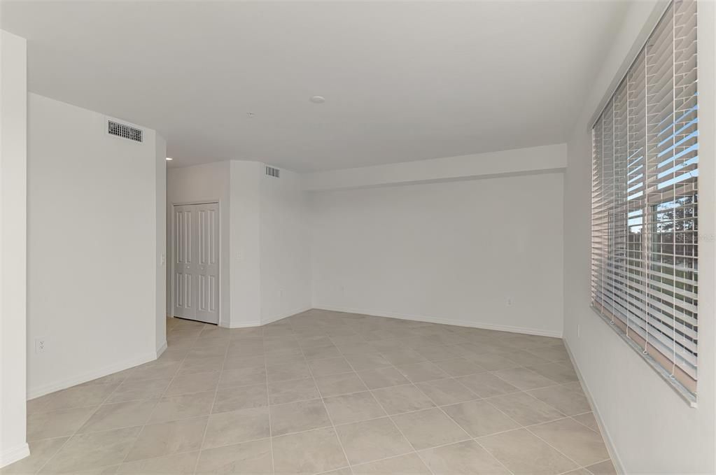 For Sale: $458,497 (3 beds, 2 baths, 1741 Square Feet)