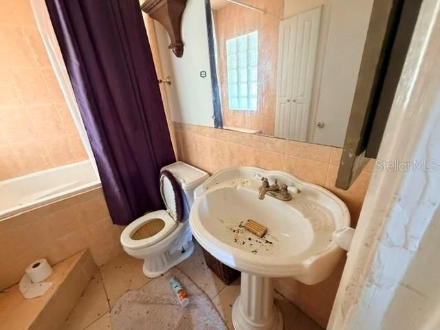 For Sale: $174,999 (3 beds, 2 baths, 1320 Square Feet)