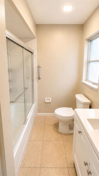 For Rent: $2,000 (2 beds, 2 baths, 1326 Square Feet)