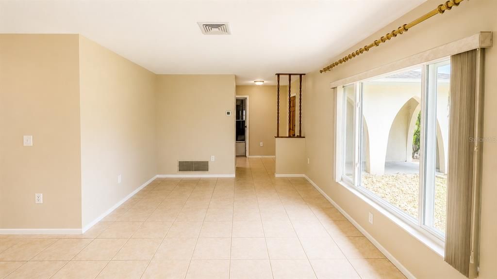 For Rent: $2,000 (2 beds, 2 baths, 1326 Square Feet)