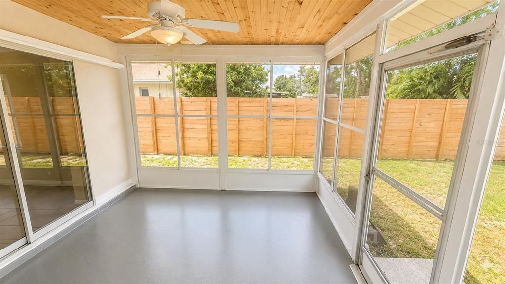 For Rent: $2,000 (2 beds, 2 baths, 1326 Square Feet)