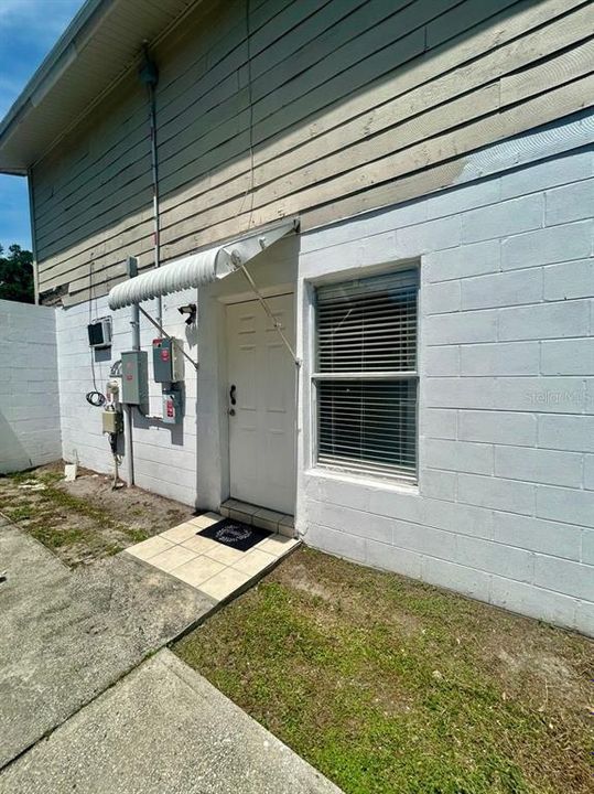 For Rent: $1,100 (1 beds, 1 baths, 377 Square Feet)