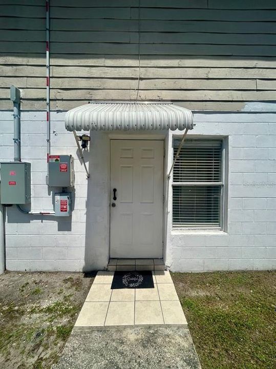 For Rent: $1,100 (1 beds, 1 baths, 377 Square Feet)