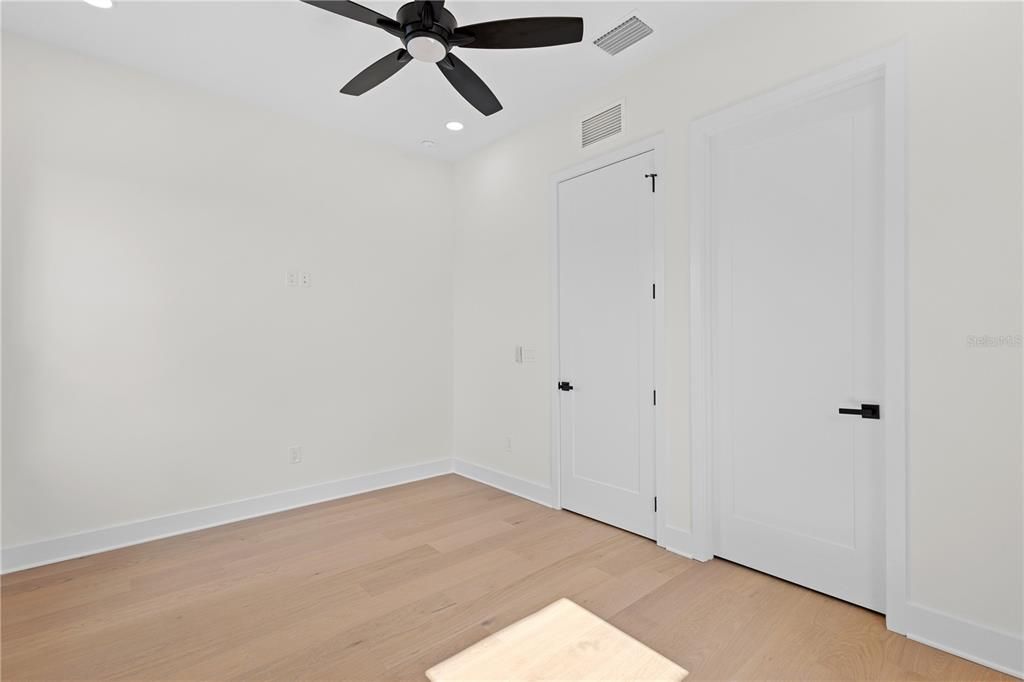 For Sale: $1,495,000 (5 beds, 4 baths, 3769 Square Feet)