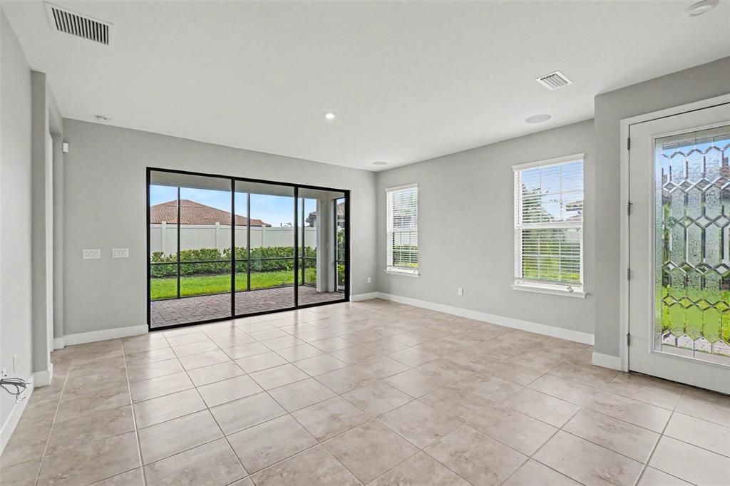For Sale: $359,900 (2 beds, 2 baths, 1582 Square Feet)