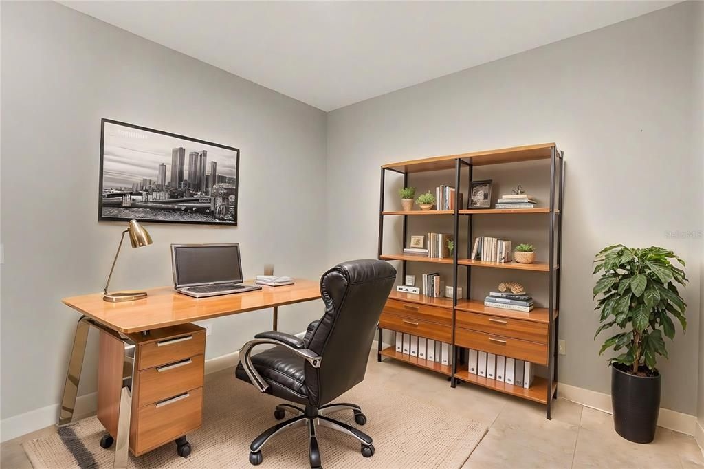 For Sale: $359,900 (2 beds, 2 baths, 1582 Square Feet)