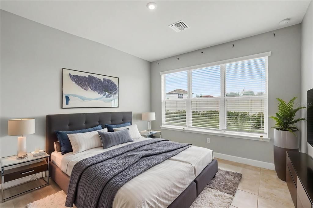 For Sale: $359,900 (2 beds, 2 baths, 1582 Square Feet)