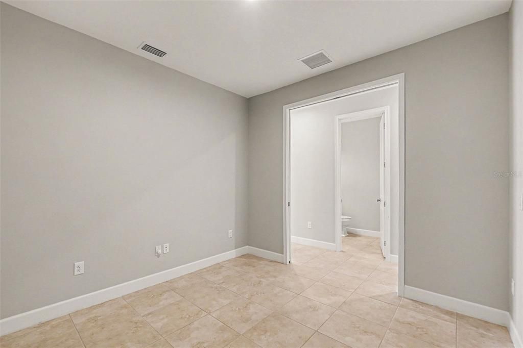 For Sale: $359,900 (2 beds, 2 baths, 1582 Square Feet)