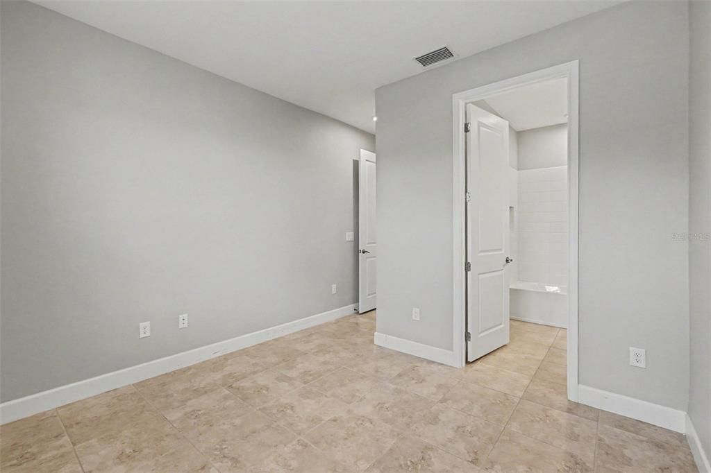 For Sale: $359,900 (2 beds, 2 baths, 1582 Square Feet)