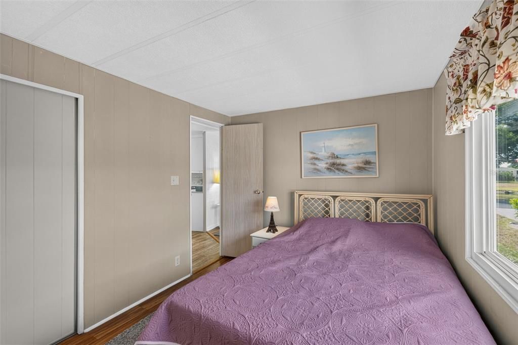 For Sale: $150,000 (2 beds, 2 baths, 1276 Square Feet)