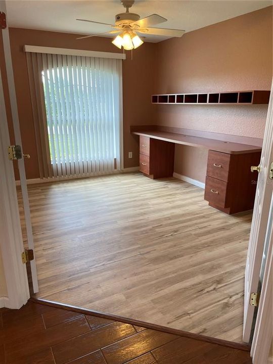 For Rent: $2,400 (4 beds, 2 baths, 2305 Square Feet)