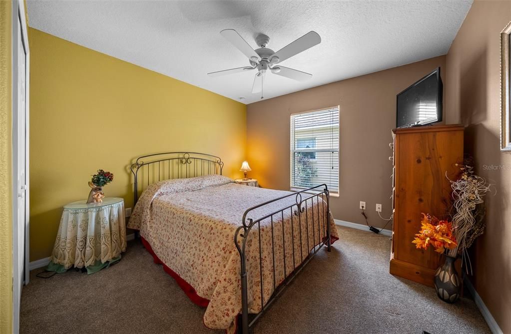 For Sale: $234,900 (2 beds, 2 baths, 1558 Square Feet)