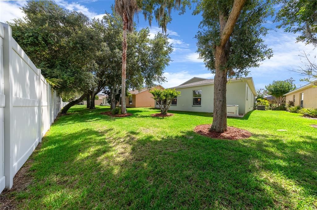 For Sale: $234,900 (2 beds, 2 baths, 1558 Square Feet)