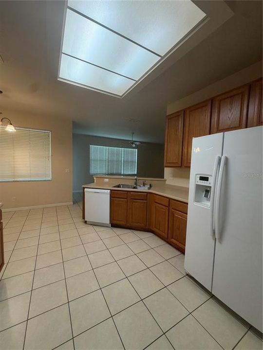 For Rent: $2,695 (4 beds, 3 baths, 2268 Square Feet)