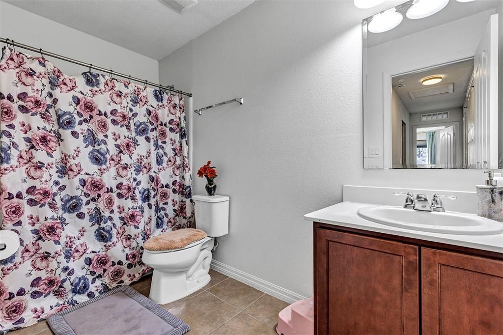 For Rent: $5,000 (6 beds, 4 baths, 3751 Square Feet)