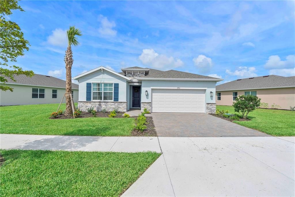 For Sale: $430,000 (4 beds, 2 baths, 2034 Square Feet)