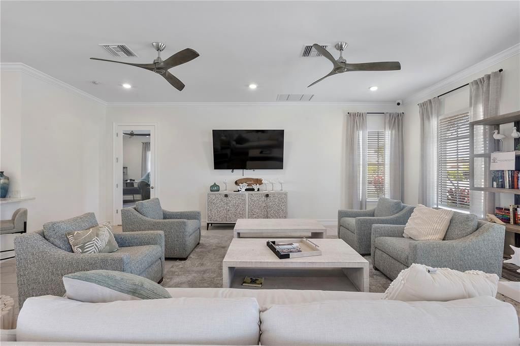 For Sale: $430,000 (4 beds, 2 baths, 2034 Square Feet)