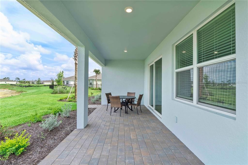 For Sale: $430,000 (4 beds, 2 baths, 2034 Square Feet)