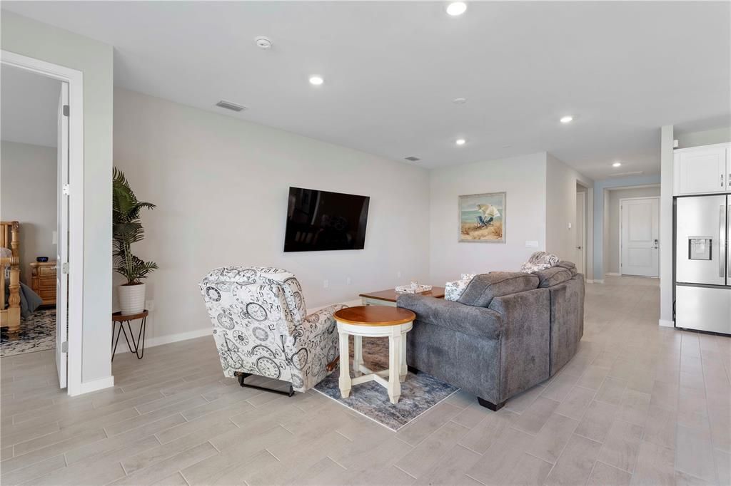 For Sale: $430,000 (4 beds, 2 baths, 2034 Square Feet)