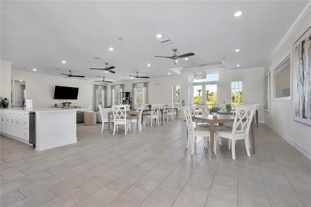 For Sale: $430,000 (4 beds, 2 baths, 2034 Square Feet)