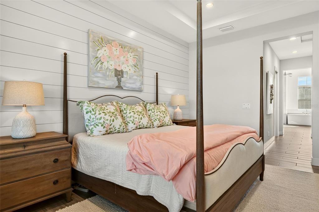 For Sale: $1,350,000 (3 beds, 3 baths, 2872 Square Feet)