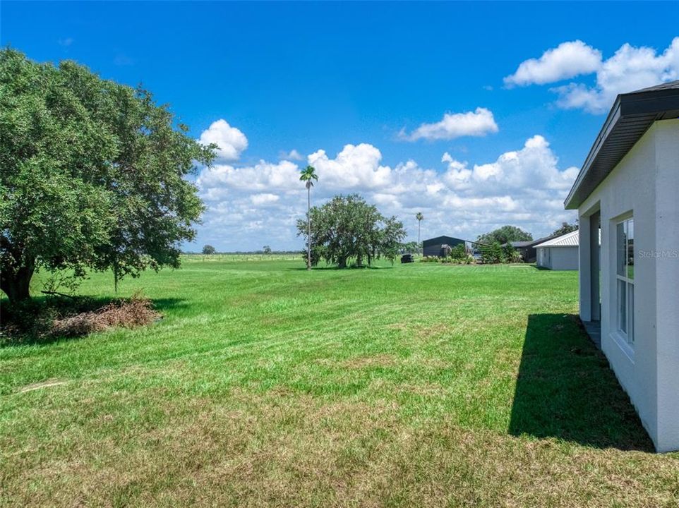For Sale: $349,900 (3 beds, 2 baths, 1676 Square Feet)