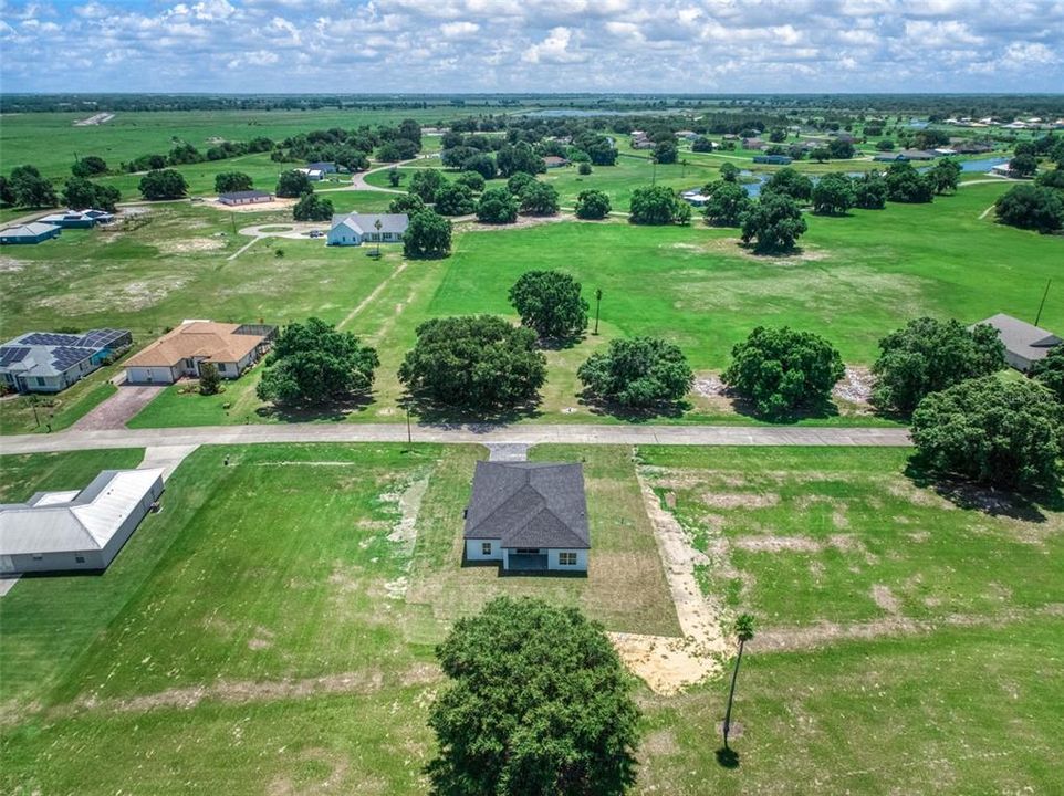 For Sale: $349,900 (3 beds, 2 baths, 1676 Square Feet)