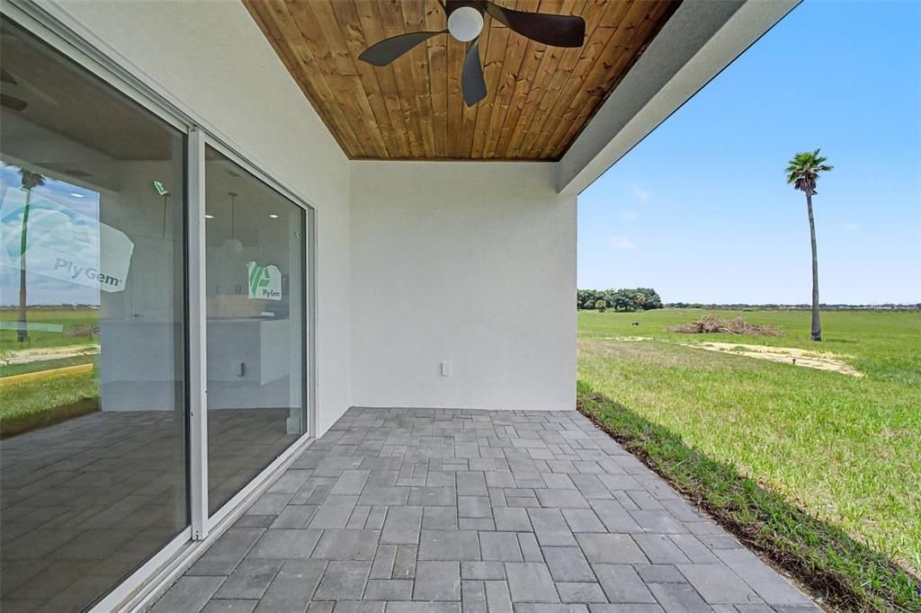 For Sale: $349,900 (3 beds, 2 baths, 1676 Square Feet)