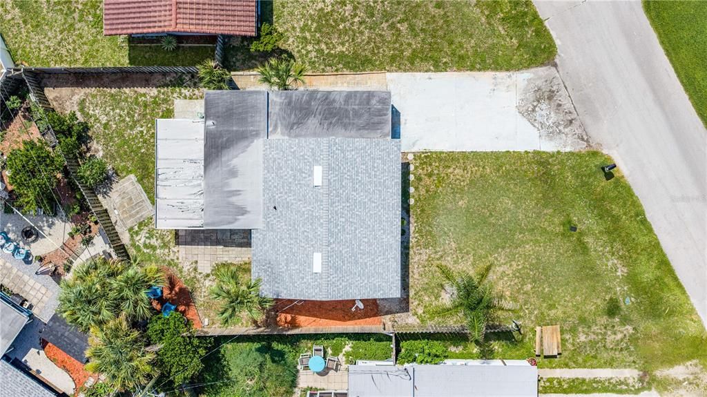 На продажу: $349,999 (2 спален, 1 ванн, 940 Квадратных фут)